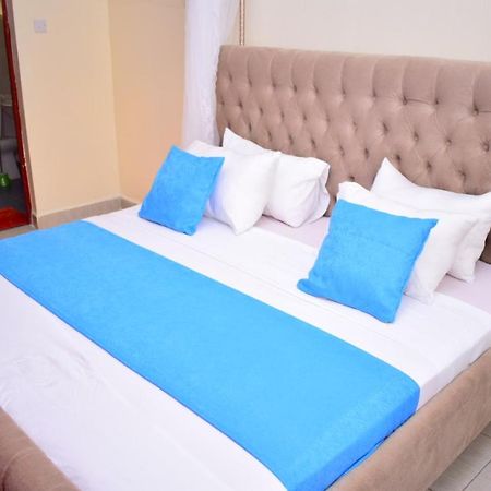 Great House Bnb Near Jkia ไนโรบี ภายนอก รูปภาพ