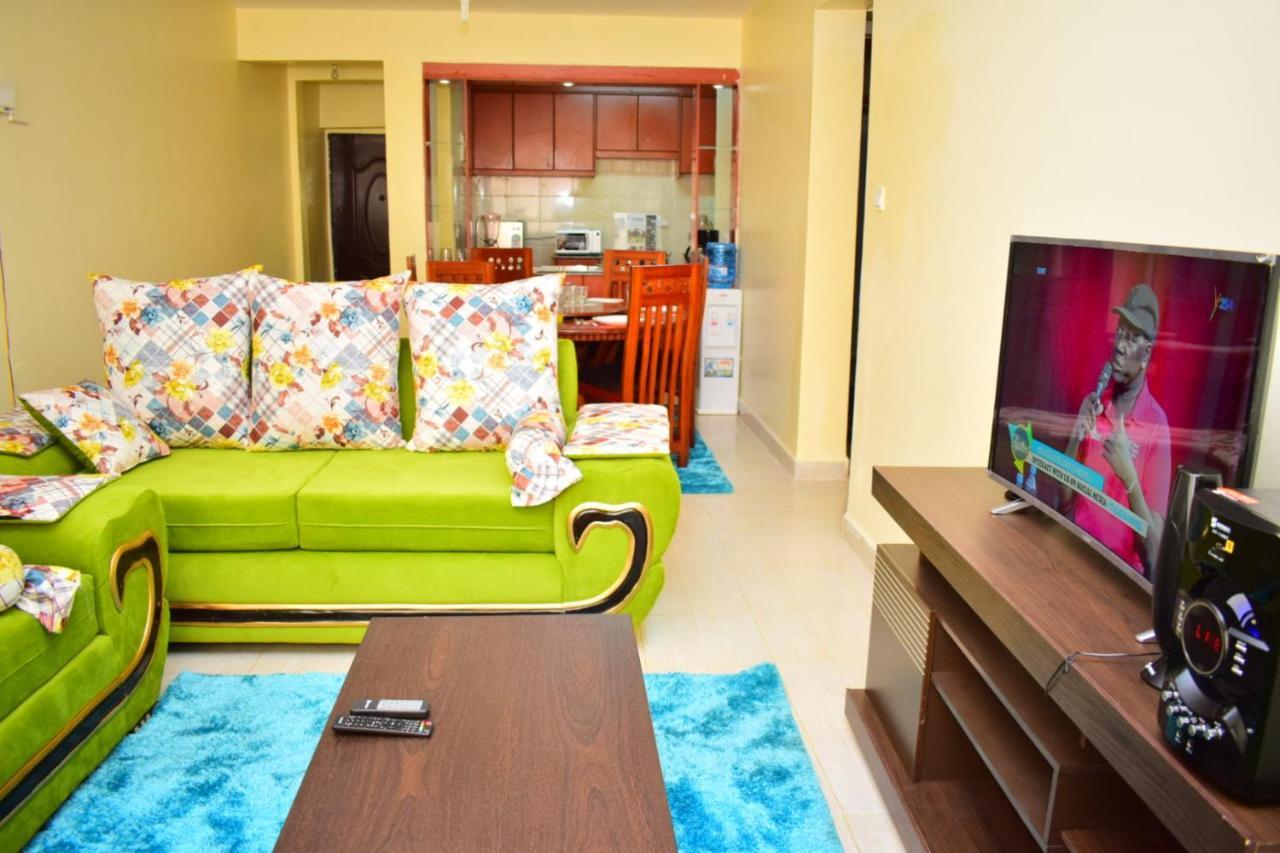 Great House Bnb Near Jkia ไนโรบี ภายนอก รูปภาพ