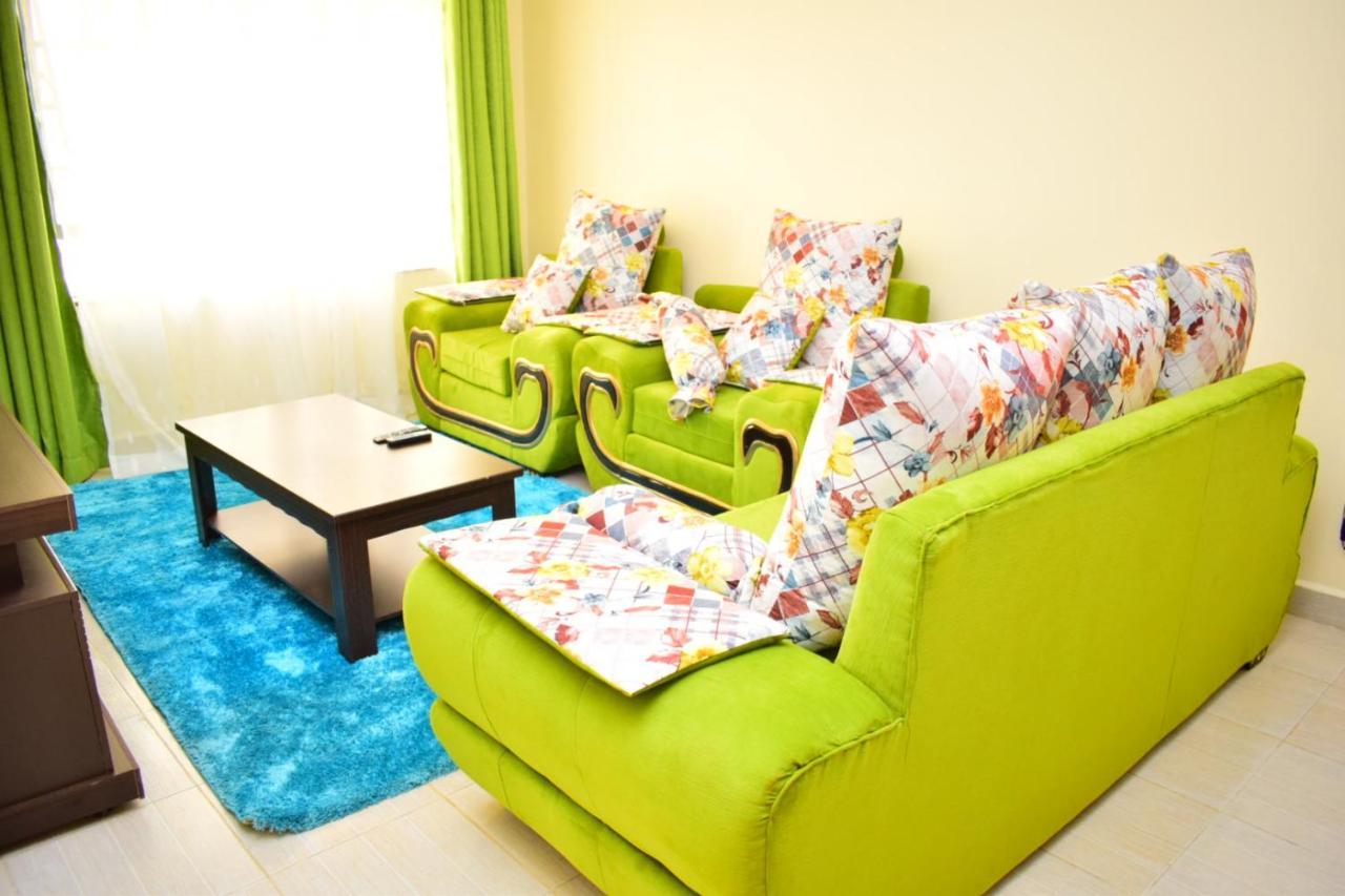 Great House Bnb Near Jkia ไนโรบี ภายนอก รูปภาพ