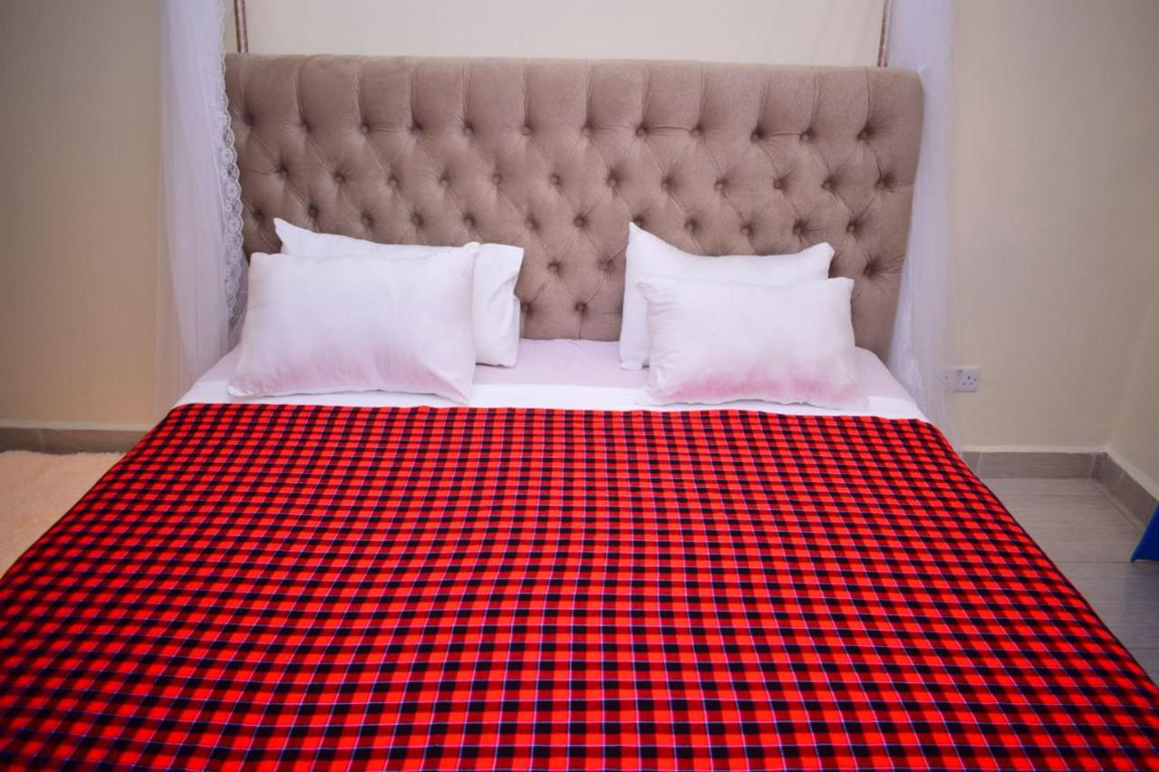 Great House Bnb Near Jkia ไนโรบี ภายนอก รูปภาพ