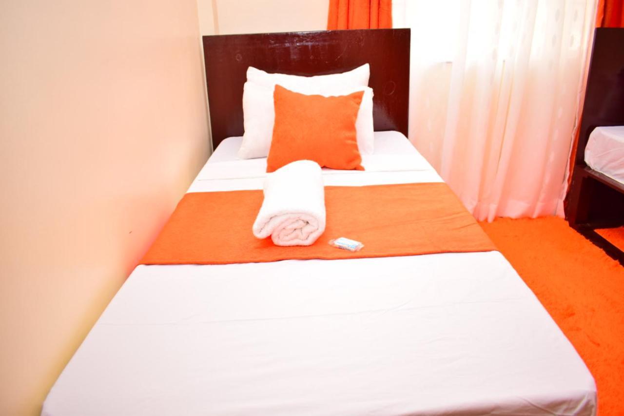 Great House Bnb Near Jkia ไนโรบี ภายนอก รูปภาพ