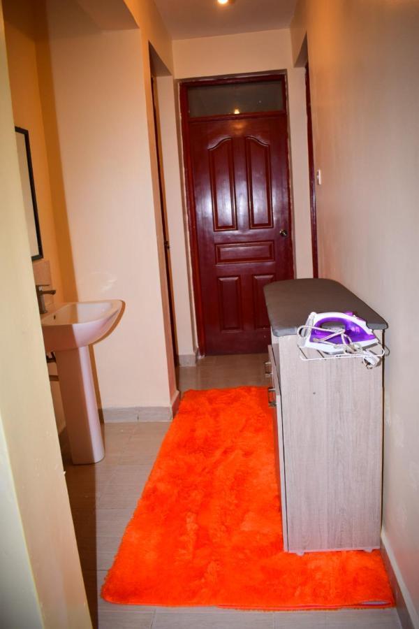 Great House Bnb Near Jkia ไนโรบี ภายนอก รูปภาพ